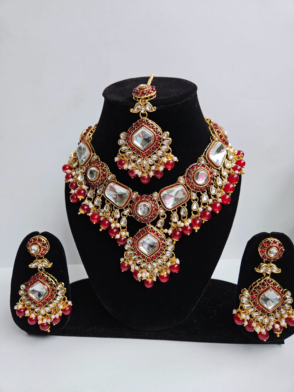 Royal Kundan & Red Bridal Set