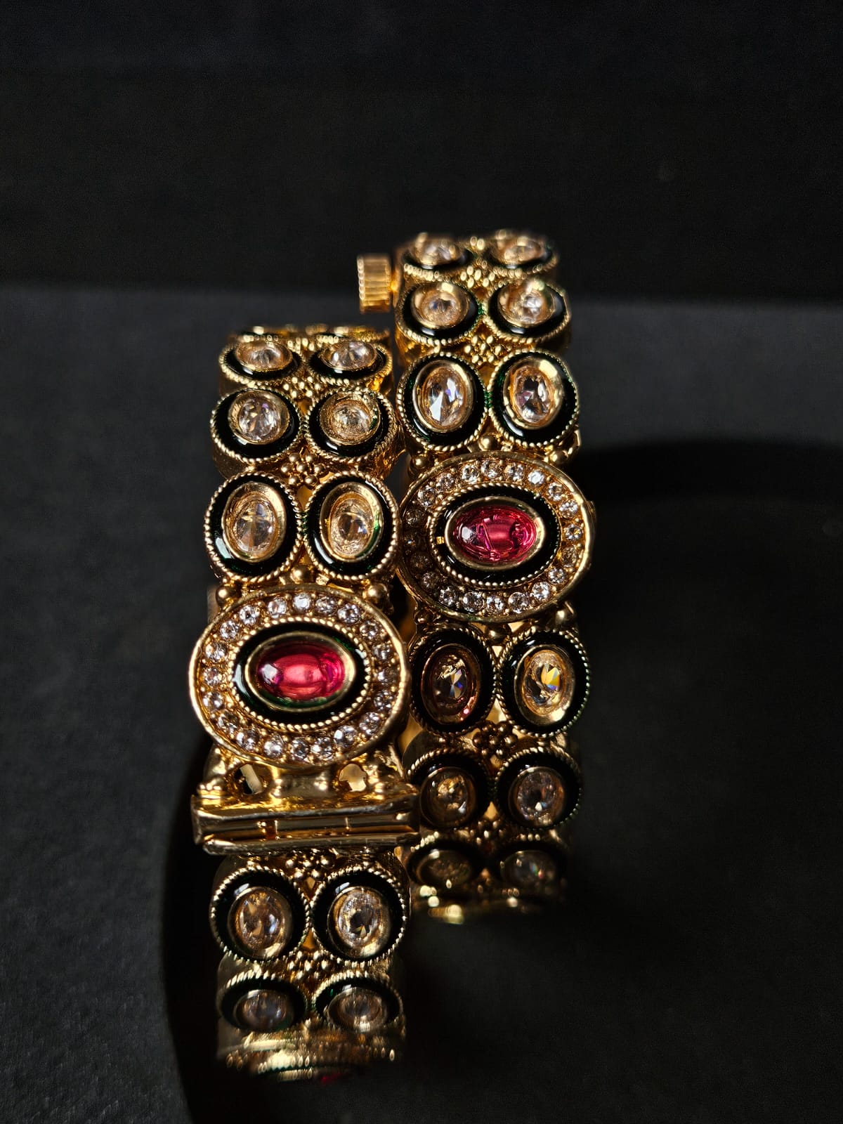 Regal Ruby Glow – Kundan Gold Bangles