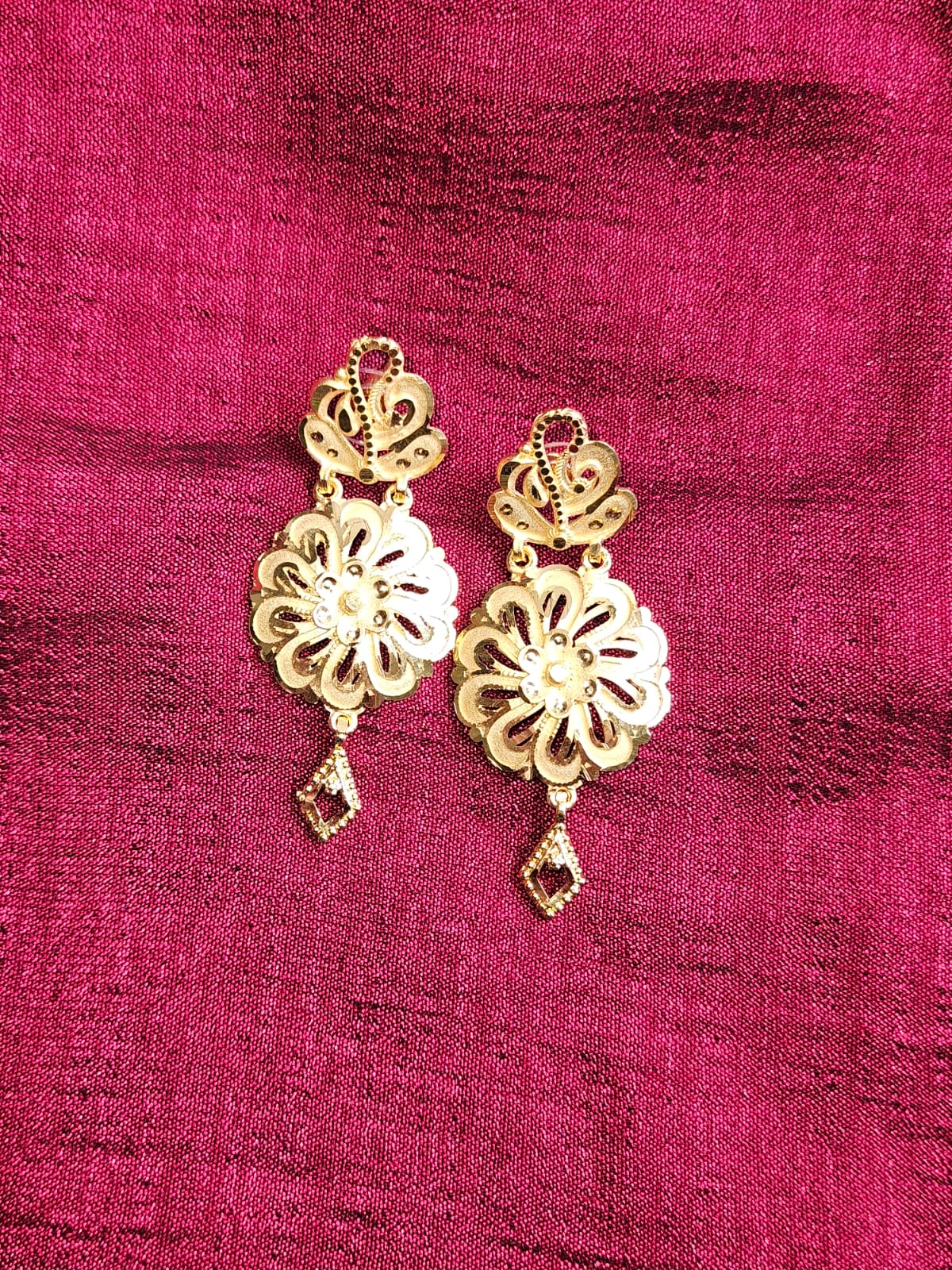 Golden Blossom Dangler Earrings ā Floral Elegance