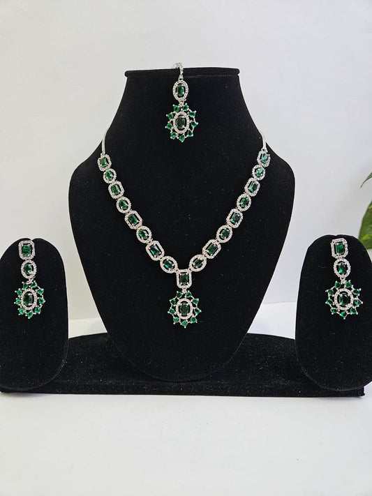 Celestial Bloom – Diamond Lotus Necklace Set