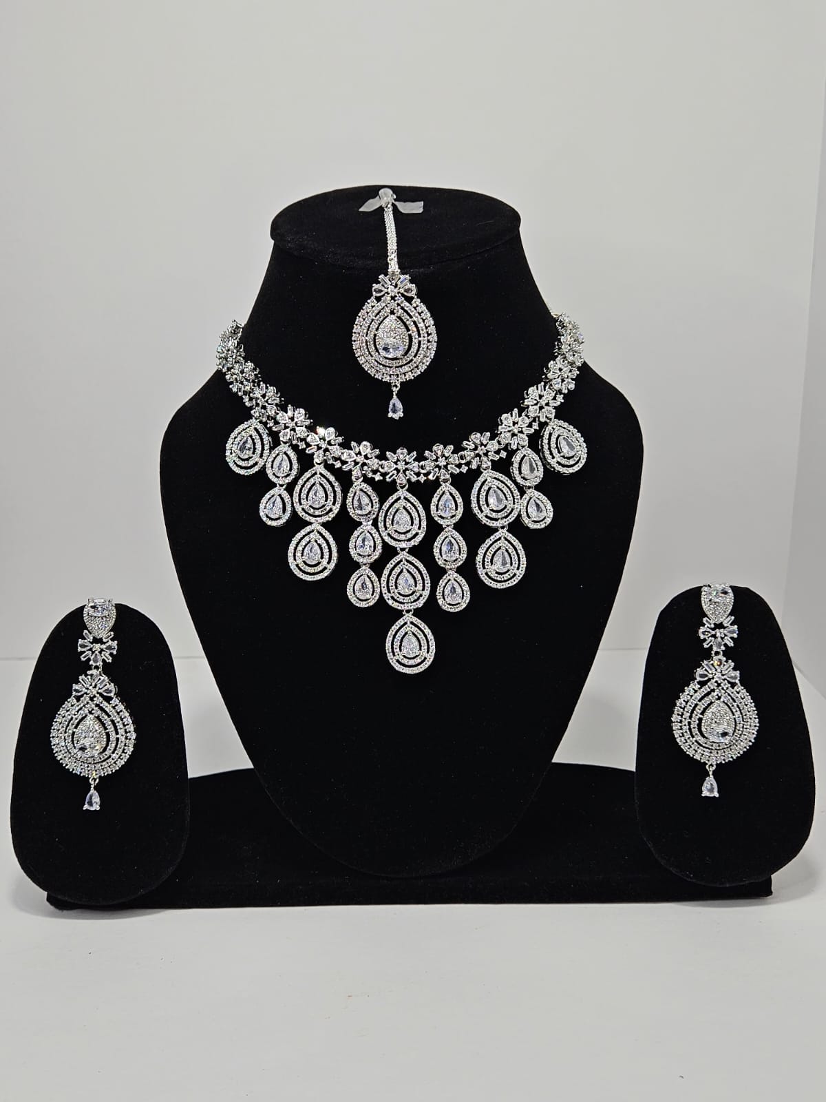 Regal Radiance Zircon Necklace Set