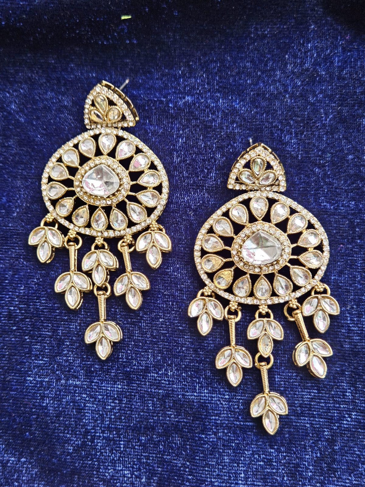 Royal Radiance Kundan Chandbali Earrings – Floral Cascade