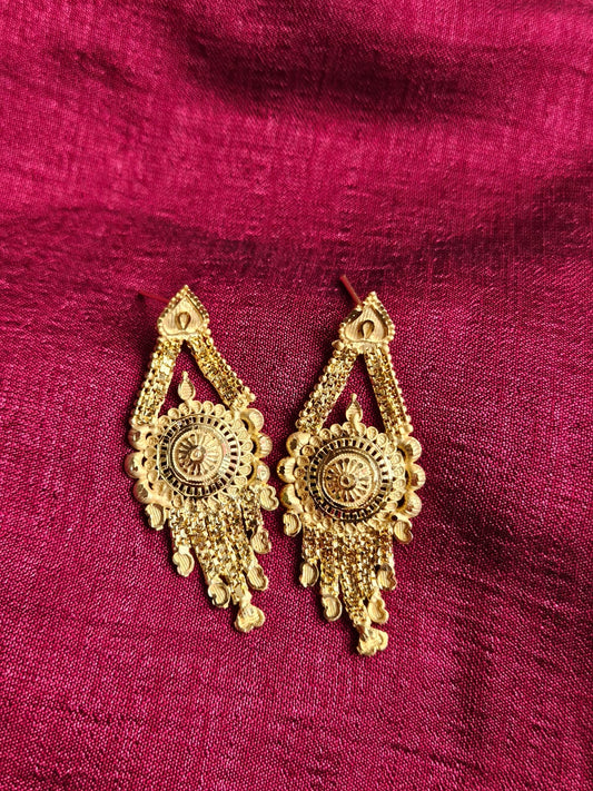 Golden Filigree Dangler Earrings