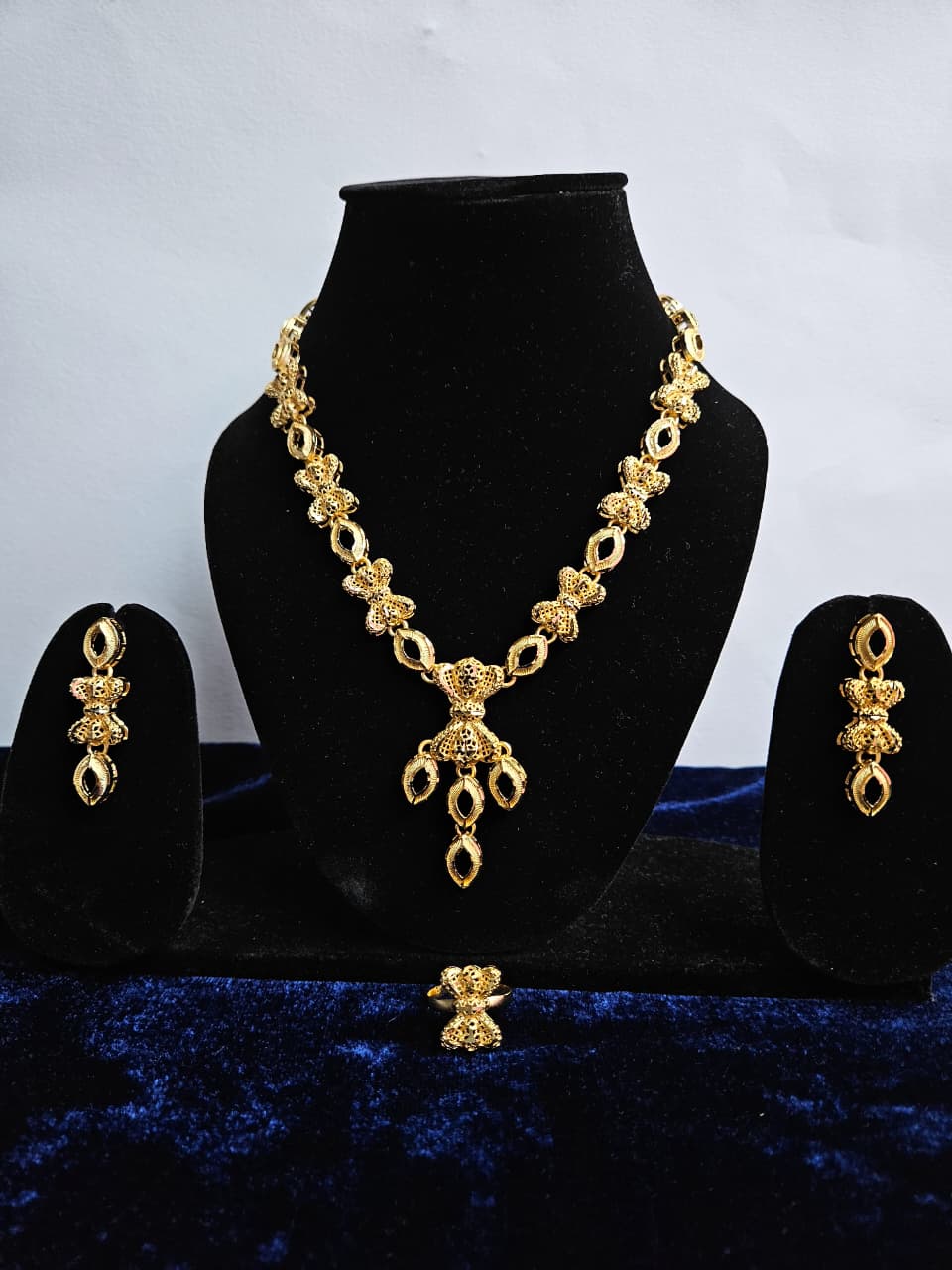 Golden Butterfly Motif Necklace Set