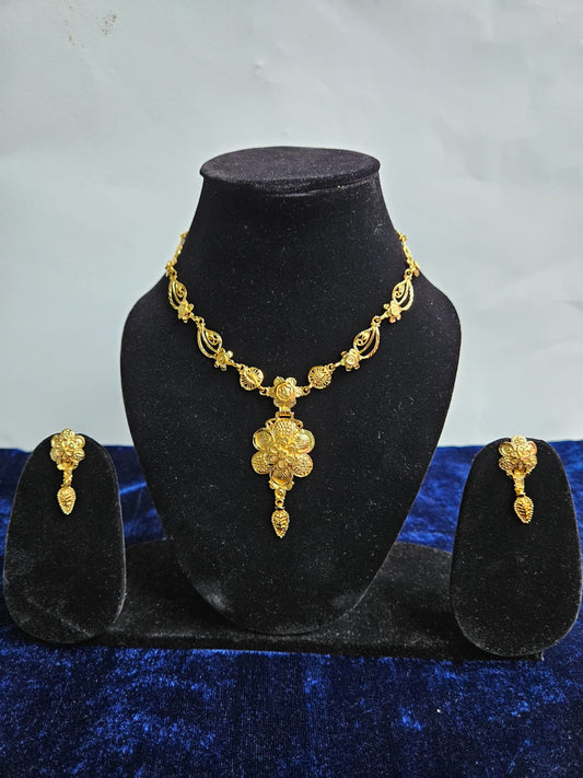 Floral Grace Necklace Set