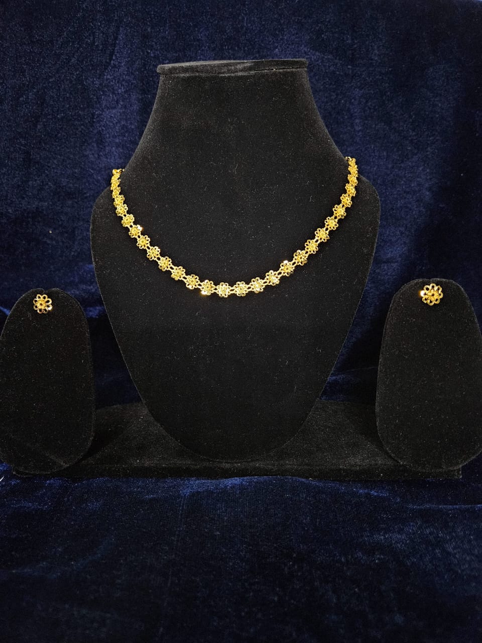 Simple & Classic Golden Choker with Earrings
