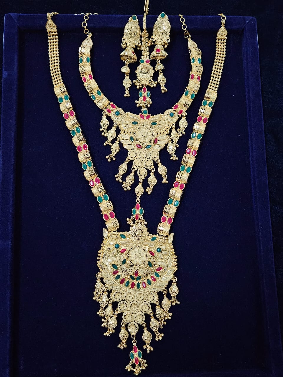 Heritage Bridal Gold Set – Red & Green Stone Work