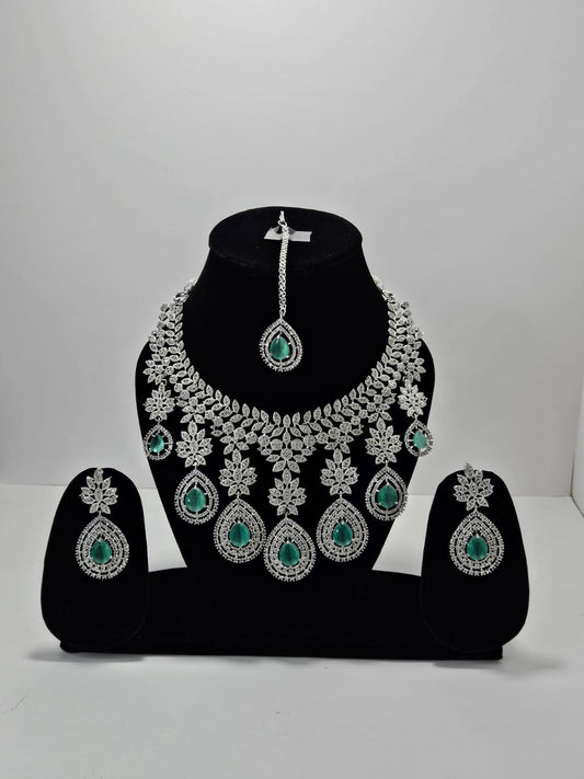 Majestic Min Bridal Set
